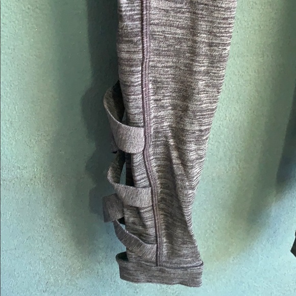 Athleta workout tights - Picture 2 of 3